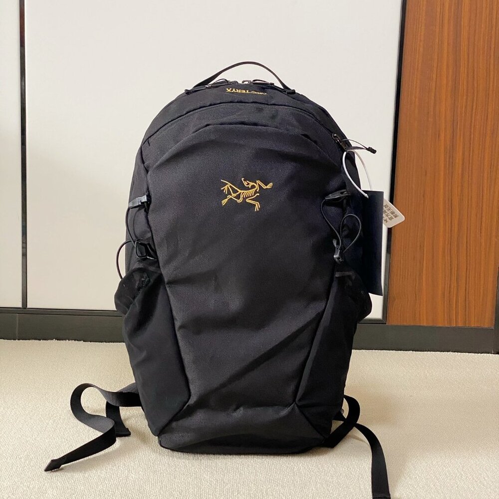 Unisex Arc'teryx Black 26L Backpack Bag